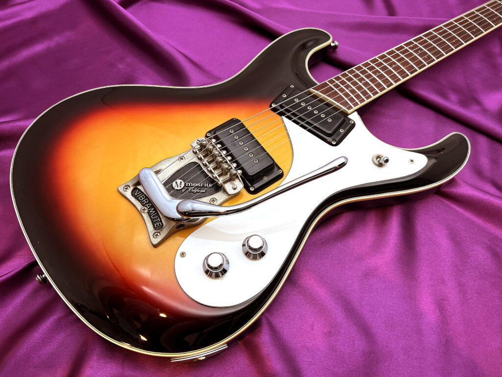 鳥取県境港市より、Mosrite(モズライト) ROYAL '63 黒雲製 ギターを 